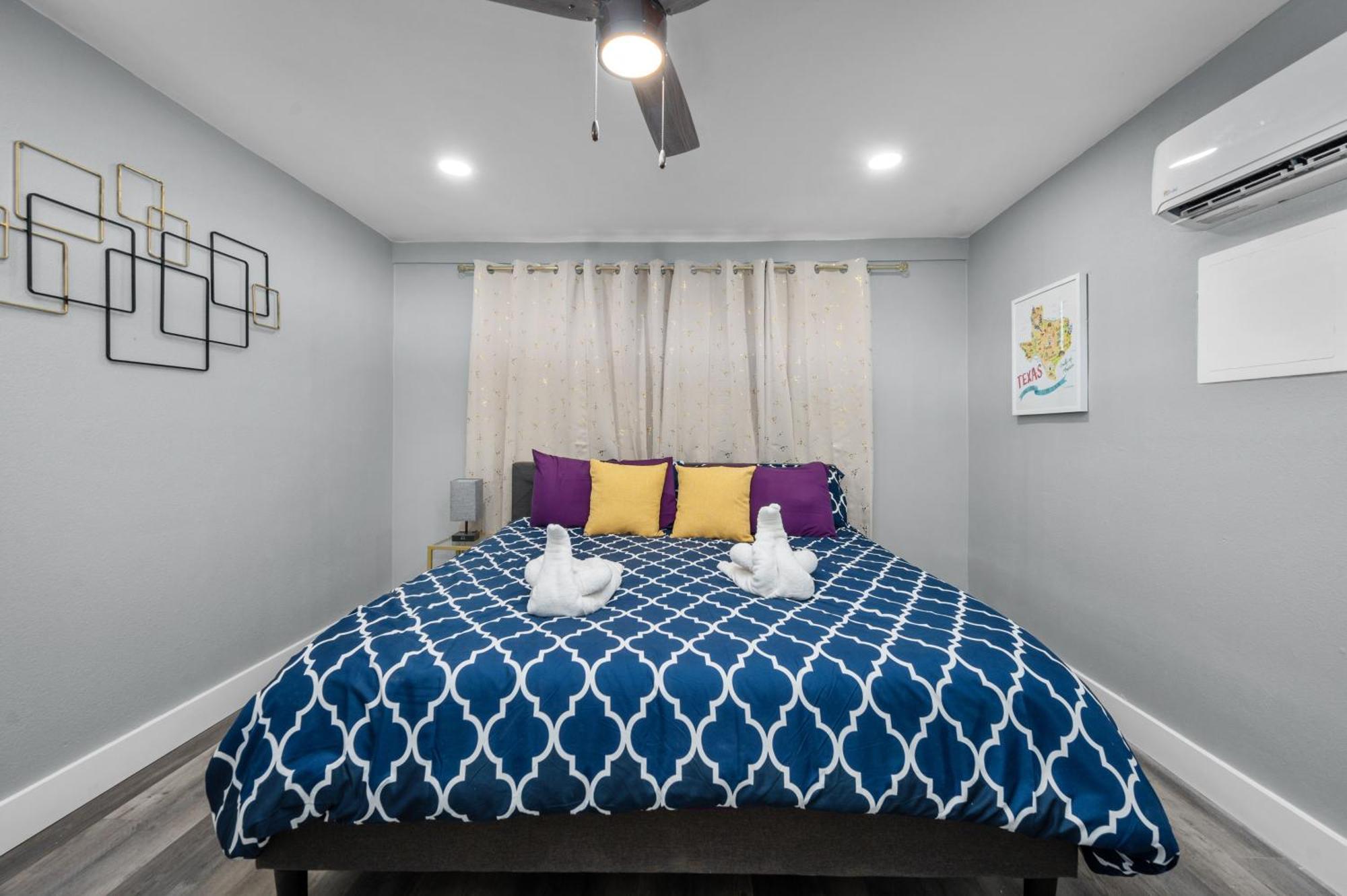 Modern 2Br City Center Getaway With Free Park Houston Exterior foto